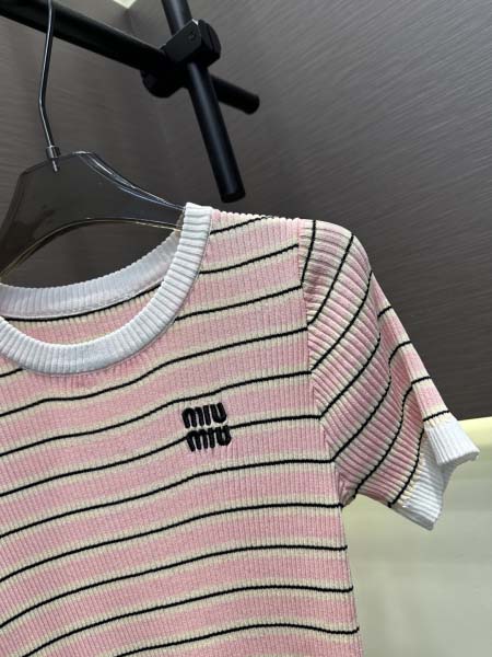 2026年4月9日入荷早春新作Miumiu女性用ファッション/誕生日プレゼント/贈り物 can工場