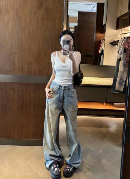 2026年4月9日入荷早春新作Miumiu女性用ファッション...