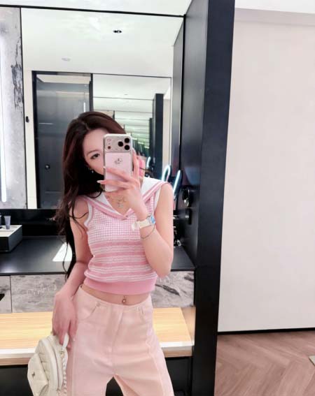 2026年4月9日入荷早春新作Miumiu女性用ファッション...