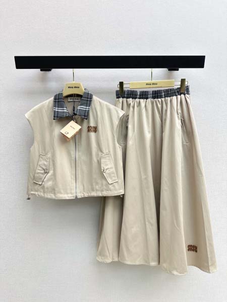 2026年4月9日入荷早春新作Miumiuセット女性用ファッ...