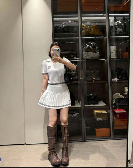 2026年4月9日入荷早春新作Miumiuセット女性用ファッ...