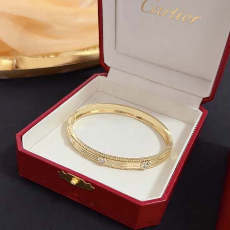 2026年2月3日入荷新品カルティエ腕輪/ブレスレットギフト/誕生日/記念品/アクセサリーxin工場