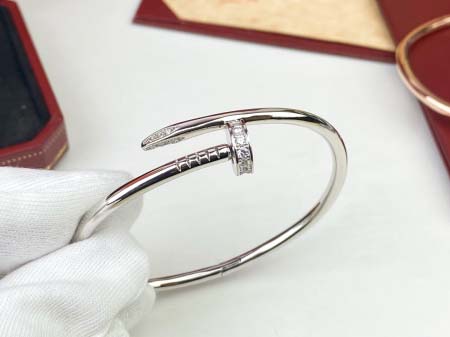 2026年2月3日入荷新品カルティエ腕輪/ブレスレットギフト/誕生日/記念品/アクセサリーxin工場