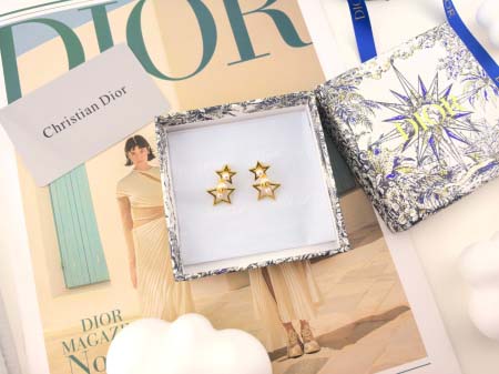 2026年2月5日入荷新品Diorピアスギフト/誕生日/記念品/アクセサリーxin工場