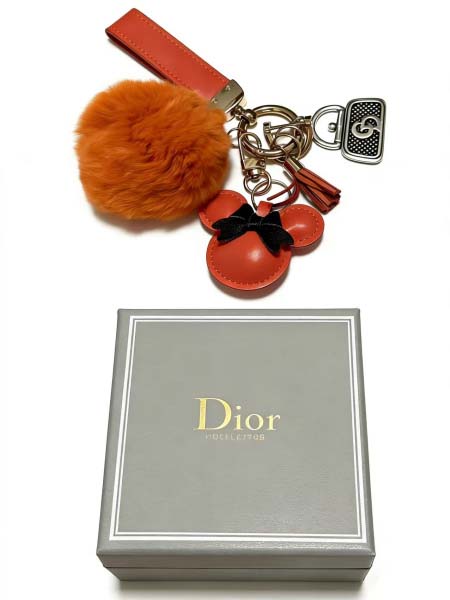 2026年2月5日入荷新品Dior キーホルダー ギフト/誕生日/記念品/アクセサリーxin工場