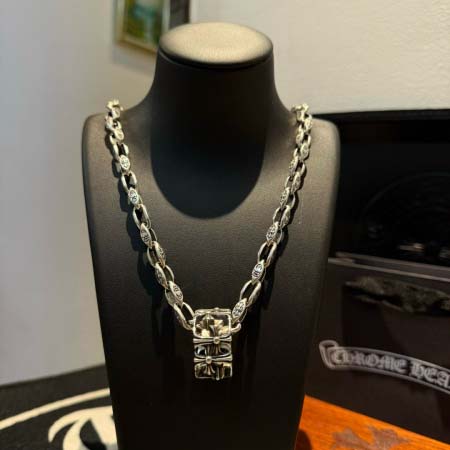 2026年2月5日入荷新品Chrome Heartsネックレスギフト/誕生日/記念品/アクセサリーxin工場