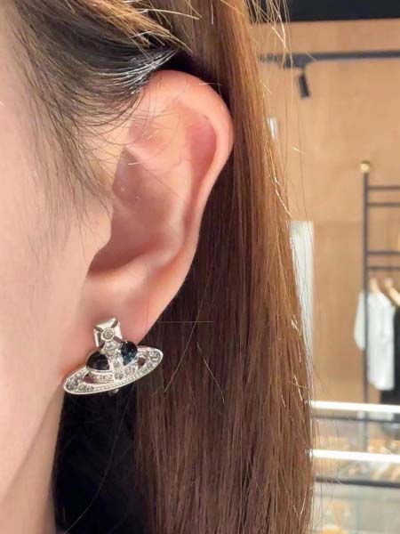 2026年2月5日入荷新品Vivienneピアスギフト/誕生日/記念品/アクセサリーxin工場