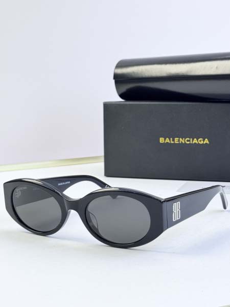 2026年2月11日新品BALENCIAGA原版復刻サングラスギフト/誕生日/記念品/アクセサリーXY工場