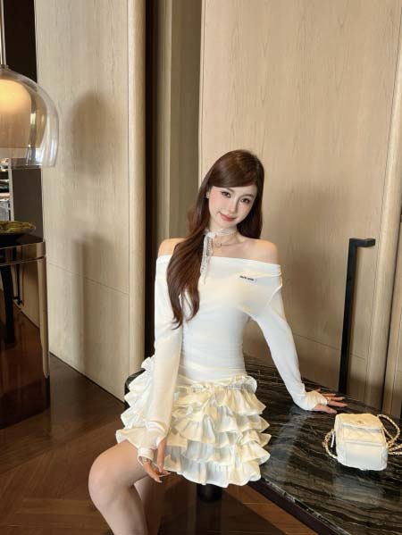 2026年2月26日入荷早春新作MiuMiuワンピースファッション/誕生日プレゼント/贈り物 can工場