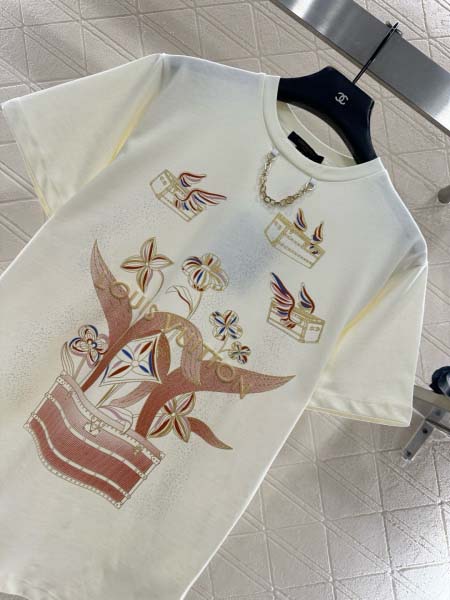 2026年2月26日入荷早春新作Louis Vuitton半袖 tシャツファッション/誕生日プレゼント/贈り物 can工場