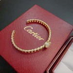 2026年2月3日入荷新品カルティエブレスレットギフト/誕生日/記念品/アクセサリーxin工場