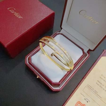 2026年2月3日入荷新品カルティエブレスレットギフト/誕生...
