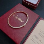 2026年2月3日入荷新品カルティエブレスレットギフト/誕生日/記念品/アクセサリーxin工場