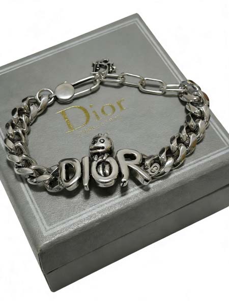 2026年2月5日入荷新品Diorブレスレットギフト/誕生日...