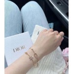 2026年2月5日入荷新品Diorブレスレットギフト/誕生日/記念品/アクセサリーxin工場