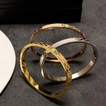 2026年2月5日入荷新品Gucci腕輪/ブレスレットギフト/誕生日/記念品/アクセサリーxin工場