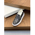 2026年2月21日入荷新作Louis Vuitton靴/スニーカー人気商品★/誕生日プレゼント/流行/高品質/JY工場