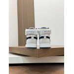 2026年2月21日入荷新作Louis Vuitton靴/スニーカー人気商品★/誕生日プレゼント/流行/高品質/JY工場