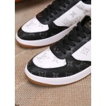 2026年2月21日入荷新作Louis Vuitton靴/スニーカー人気商品★/誕生日プレゼント/流行/高品質/JY工場