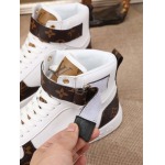 2026年2月21日入荷新作Louis Vuitton靴/スニーカー人気商品★/誕生日プレゼント/流行/高品質/JY工場