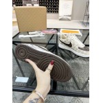 2026年2月21日入荷新作Louis Vuitton靴/スニーカー人気商品★/誕生日プレゼント/流行/高品質/JY工場