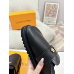 2026年2月21日入荷新作Louis Vuitton男女兼用靴人気商品★/誕生日プレゼント/流行/高品質/JY工場Size:35-45