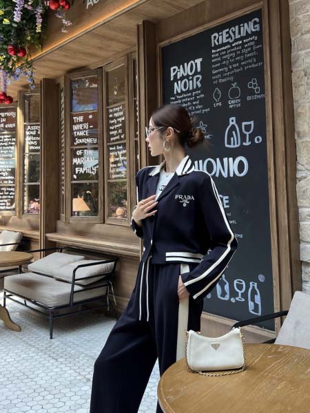 2026年2月26日入荷早春新作Pradaセットファッション...