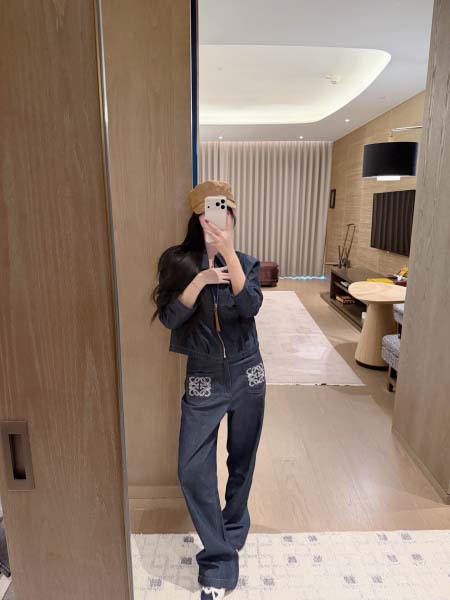 2026年3月6日入荷早春新作LOEWE セット デニムパンツワンピースファッション/誕生日プレゼント/贈り物 can工場