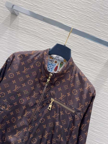 2026年3月6日入荷早春新作Louis Vuitton女性用ファッション/誕生日プレゼント/贈り物 can工場