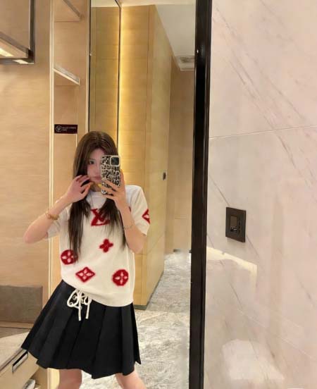 2026年3月6日入荷早春新作Louis Vuittonニット半袖女性用ファッション/誕生日プレゼント/贈り物 can工場