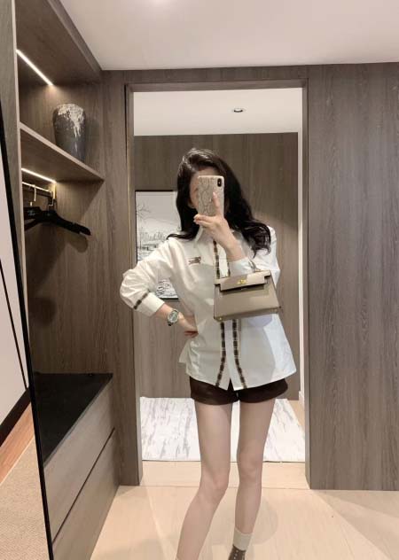 2026年3月6日入荷早春新作Burberryシャツ女性用ファッション/誕生日プレゼント/贈り物 can工場