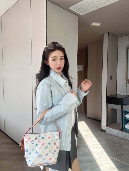 2026年3月6日入荷早春新作Louis Vuittonシャツ女性用ファッション/誕生日プレゼント/贈り物 can工場