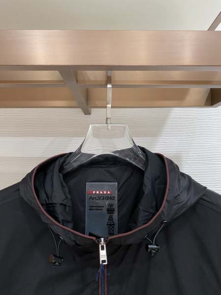 2026年3月6日入荷春秋新作Pradaジャケット高品質DH工場