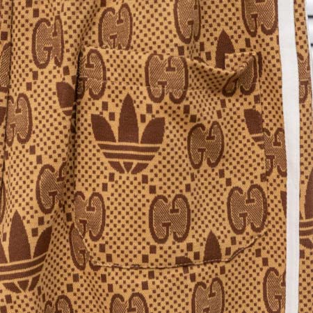 2026年3月11日新作Gucciズボン高品質人気商品/誕生日プレゼント/FF工場