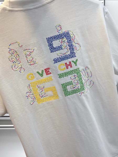 2026年3月17日新作GIVENCHY半袖 tシャツ人気商品/誕生日プレゼント/FF工場