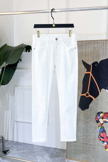 2026年3月18日春夏新作Versaceジーパン luols工場