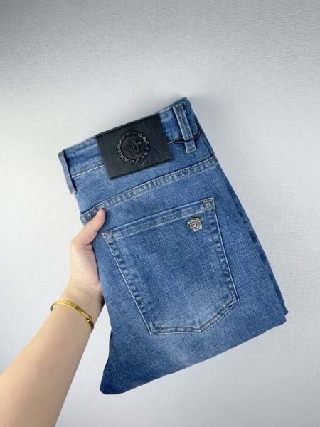 2026年3月18日春夏新作VERSACEジーパン luols工場