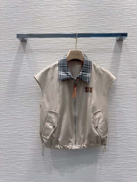 2026年3月9日入荷早春新作Miu Miuセット女性用ファッション/誕生日プレゼント/贈り物 can工場