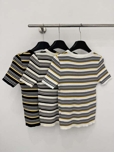 2026年3月9日入荷早春新作MIUMIU女性用ファッション/誕生日プレゼント/贈り物 can工場