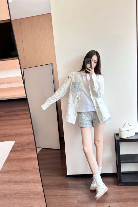 2026年3月22日入荷早春新作Louis Vuitton女性用ファッション/誕生日プレゼント/贈り物 can工場