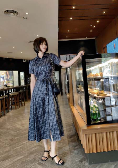 2026年3月22日入荷早春新作Fendi女性用ファッション/誕生日プレゼント/贈り物 can工場