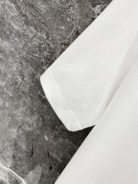 2026年3月23日入荷新作Moncler半袖 tシャツ 超厳選★高級品/誕生日プレゼント/OM工場