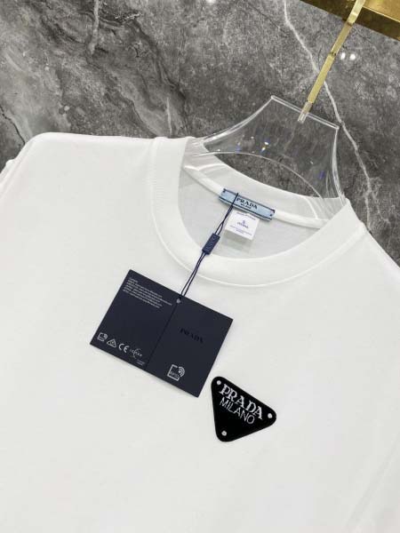 2026年3月23日入荷新作PRADA半袖 tシャツ 超厳選★高級品/誕生日プレゼント/OM工場