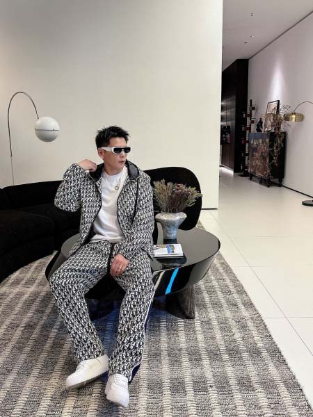 2026年3月23日入荷新作Diorスーツ上下 超厳選★高級品/誕生日プレゼント/OM工場