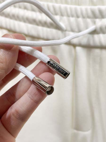 2026年3月25日入荷新作Burberry上下セット 超厳選★高級品/誕生日プレゼント/OM工場