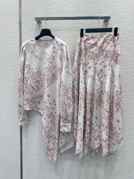 2026年3月25日入荷春夏新作Louis Vuitton高級品復刻 女性服 KL工場