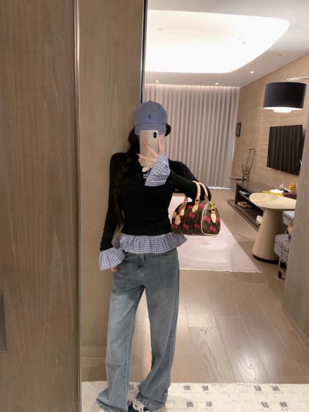 2026年3月6日入荷早春新作 Miumiuアンダーシャツフ...