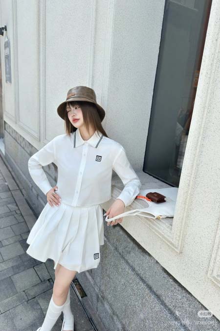 2026年3月6日入荷早春新作 Miumiuハーフスカートフ...