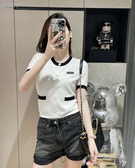 2026年3月6日入荷早春新作 Miumiuニット半袖女性用...