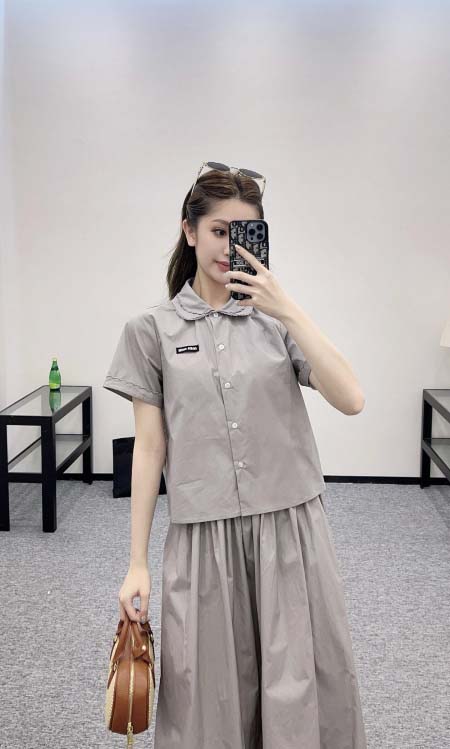 2026年3月9日入荷早春新作MIUMIUセット女性用ファッ...